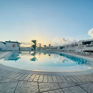 casa-puerto-del-carmen-35518.in-canary-islands.com/
