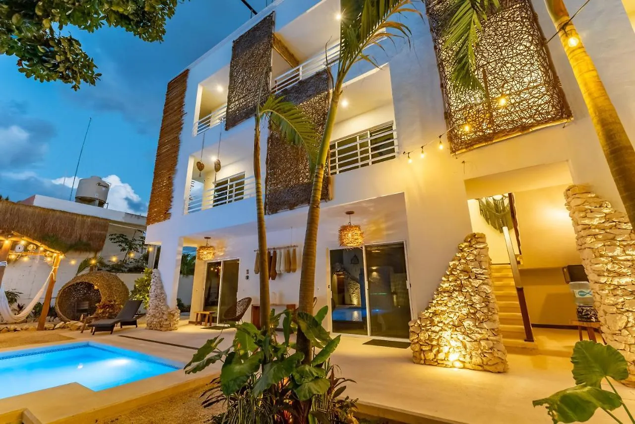 Artec Studios Tulum 0*,  México